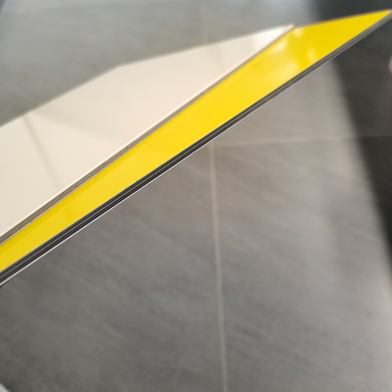 OEM 보호 필름 알루미늄 복합판과 높은 광택과 0.022mm-0.050mm 알루 코일 두께