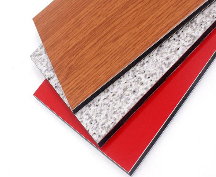OEM 공장 목재 곡물 ACP 4mm, PVDF 코팅, 외관 내부 벽 덮개를 위한 반 스크래치 표면