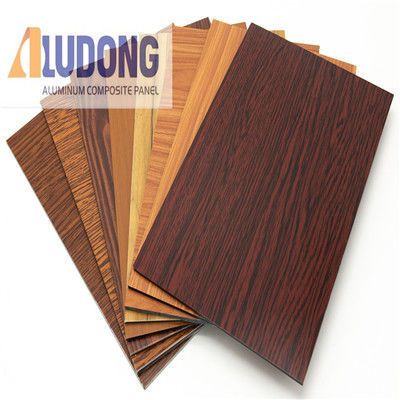 OEM 커스텀 1220*2440mm ACM 패널 PE PVDF 코팅, 나무 곡물 옵션, 천장 및 인테리어 장식 공장 가격