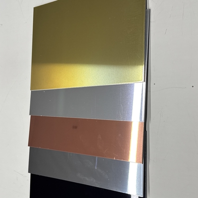 높은 반짝이는 필름 laminated PVDF 알루미늄 복합판으로 내구성 및 미적성을 향상